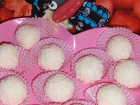 ココナッツミルクチョコトリュフ レシピ 作り方 By 黒右衛門 楽天レシピ ココナッツミルクチョコトリュフ レシピ 作り方 By 黒右衛門 楽天レシピ